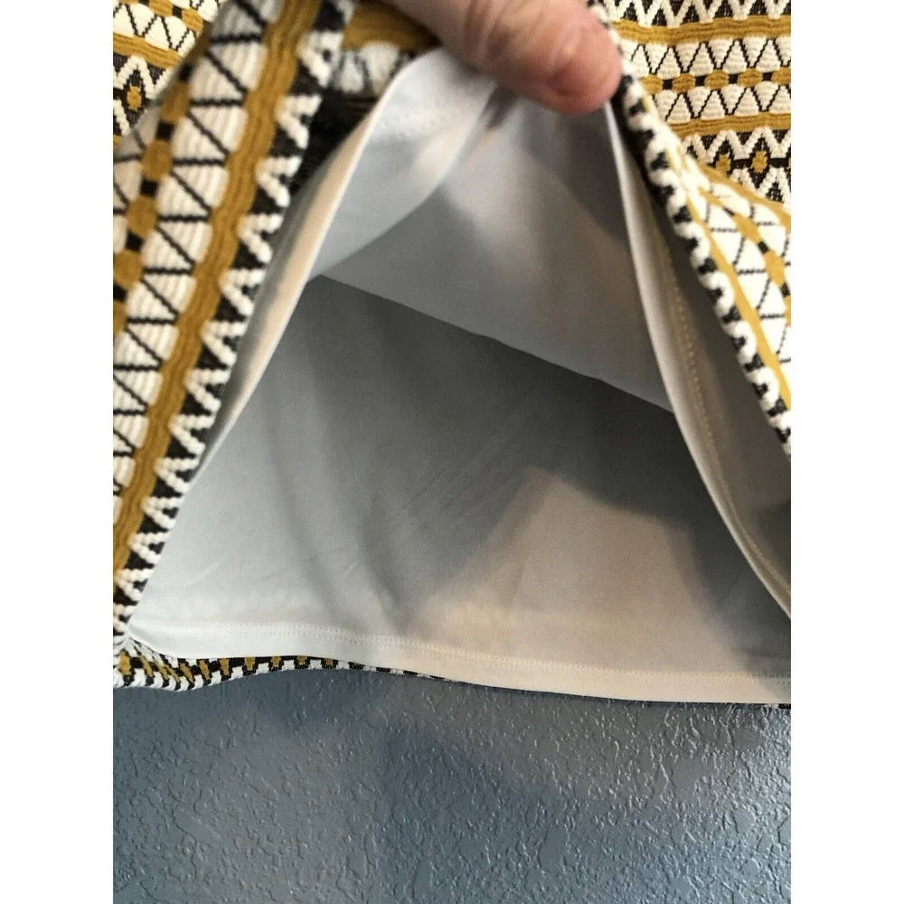 New Express Womens Skirt Medium Yellow‎ Black White Pull On Mini Aztec Geometric